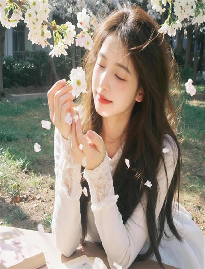 伯尔尼的奇迹音乐配乐现代解析扣人心弦的：音效设计与主题曲创作分析